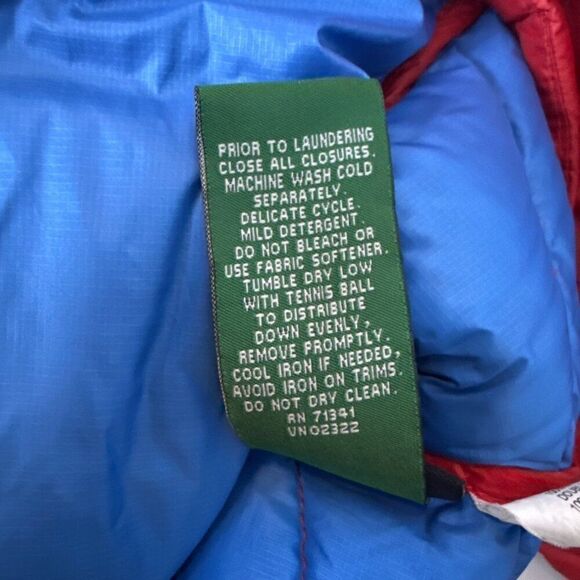 L.L. Bean Red Down Jacket XL Reg Nylon Shell & Lining - Picture 5 of 6